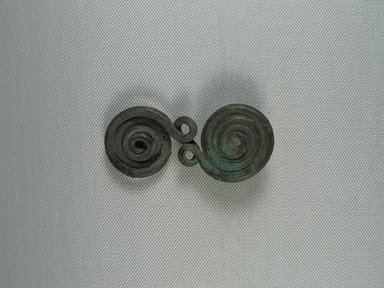  <em>Safety Pin (Fibula)</em>, 7th century B.C.E. Bronze Brooklyn Museum, Charles Edwin Wilbour Fund, 34.706. Creative Commons-BY (Photo: Brooklyn Museum, CUR.34.706_view04.jpg)