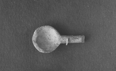  <em>Spoon</em>. Bone, Diam. 13/16 x 1 1/4 in. (2.1 x 3.2 cm). Brooklyn Museum, Charles Edwin Wilbour Fund, 34.715. Creative Commons-BY (Photo: Brooklyn Museum, CUR.34.715_print_cropped_bw.jpg)
