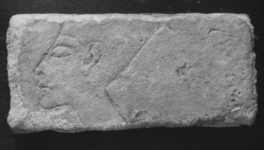  <em>Sculptor's Trial Piece of Nefertiti</em>, ca. 1352-1332 B.C.E. Limestone, 4 × 2 3/16 × 9 in. (10.2 × 5.6 × 22.8 cm). Brooklyn Museum, Gift of the Egypt Exploration Society, 35.1997. Creative Commons-BY (Photo: , CUR.35.1997_NegB_print_bw.jpg)