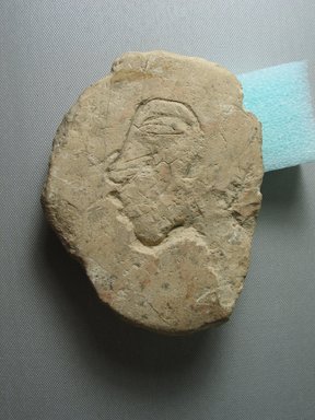  <em>Sculptor's Model</em>, ca. 1352–1336 B.C.E. Limestone, pigment, 5 11/16 x 4 5/16 x 1 1/8 in. (14.5 x 11 x 2.8 cm). Brooklyn Museum, Gift of the Egypt Exploration Society, 35.2005. Creative Commons-BY (Photo: Brooklyn Museum, CUR.35.2005_view01.jpg)