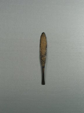  <em>Projectile Point</em>, ca. 1352-1332 B.C.E. Bronze, 9/16 × 1/16 × 4 1/8 in. (1.4 × 0.2 × 10.4 cm). Brooklyn Museum, Gift of the Egypt Exploration Society, 35.2014. Creative Commons-BY (Photo: , CUR.35.2014_view01.jpg)