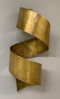 Calima. <em>Head Band</em>, 100 B.C.E. – 800 C.E. Gold, 2 × 3 1/2 × 8 in. (5.1 × 8.9 × 20.3 cm). Brooklyn Museum, Alfred W. Jenkins Fund, 35.361. Creative Commons-BY (Photo: Brooklyn Museum, CUR.35.361.jpg)