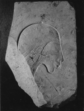  <em>Trial Piece with a Head of a Man</em>, ca. 1352-1336 B.C.E. Limestone, 6 1/4 × 9 in. (15.8 × 22.9 cm). Brooklyn Museum, Charles Edwin Wilbour Fund, 35.882. Creative Commons-BY (Photo: , CUR.35.882_NegA_print_bw.jpg)