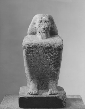  <em>Early Block Statue</em>, ca. 1836-1759 B.C.E. Granite, 26 3/8 in. (67 cm). Brooklyn Museum, Charles Edwin Wilbour Fund, 36.617. Creative Commons-BY (Photo: Brooklyn Museum, CUR.36.617_NegA_print_bw.jpg)