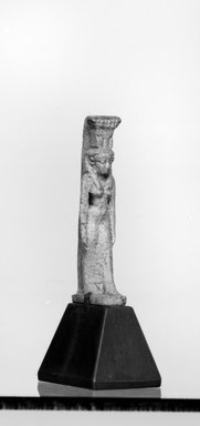  <em>Nephthys Amulet</em>, 664–332 B.C.E. Faience, 1 3/16 x 1/4 x 7/16 in. (3 x 0.6 x 1.1 cm). Brooklyn Museum, Charles Edwin Wilbour Fund, 37.1082E. Creative Commons-BY (Photo: Brooklyn Museum, CUR.37.1082E_NegID_37.1009E_GRPA_cropped_bw.jpg)