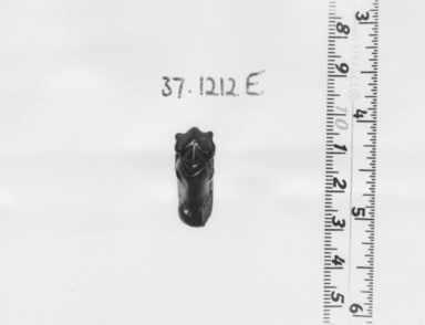  <em>Seal</em>. Basalt, 9/16 in. (1.5 cm). Brooklyn Museum, Charles Edwin Wilbour Fund, 37.1212E. Creative Commons-BY (Photo: , CUR.37.1212E_NegA_print_bw.jpg)