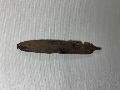  <em>Double Edged Knife</em>, ca. 2675-2170 B.C.E. Copper, 6 11/16 × 1 × 1/8 in. (17 × 2.6 × 0.3 cm). Brooklyn Museum, Charles Edwin Wilbour Fund, 37.1662E. Creative Commons-BY (Photo: Brooklyn Museum, CUR.37.1662E_view01.jpg)