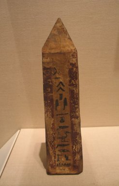  <em>Obelisk</em>, 664-332 B.C.E. Wood, pigment, Height: 10 3/4 in. (27.3 cm). Brooklyn Museum, Charles Edwin Wilbour Fund, 37.1723E. Creative Commons-BY (Photo: Brooklyn Museum, CUR.37.1723E_wwgA-2.jpg)
