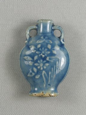 Chinese. <em>Two-Handled Snuff Bottle</em>, 19th century. Porcelain (probably), 2 7/8 x 1 7/8 x 13/16 in. (7.3 x 4.8 x 2.1 cm). Brooklyn Museum, Charles Edwin Wilbour Fund, 37.2026E. Creative Commons-BY (Photo: Brooklyn Museum, CUR.37.2026E_side1.jpg)