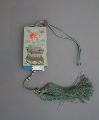  <em>Card Box and Cover</em>, late 19th-early 20th century. Cardboard, embroidered silk, cords, 2 3/8 x 4 5/16 in. (6 x 11 cm). Brooklyn Museum, Frank L. Babbott Fund, 37.371.44. Creative Commons-BY (Photo: Brooklyn Museum, CUR.37.371.44_side1.jpg)