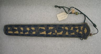  <em>Fan Holder</em>. Cotton, silk, ceramic beads, 2 3/8 x 12 3/16 in. (6 x 31 cm). Brooklyn Museum, Frank L. Babbott Fund, 37.371.60. Creative Commons-BY (Photo: Brooklyn Museum, CUR.37.371.60.jpg)