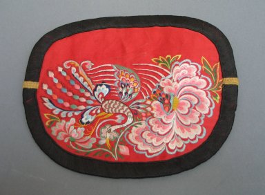  <em>Pocketbook?</em>, early 20th century. Embroidered silk, paper, 6 7/8 x 5 5/16 in. (17.5 x 13.5 cm). Brooklyn Museum, Frank L. Babbott Fund, 37.371.78. Creative Commons-BY (Photo: Brooklyn Museum, CUR.37.371.78.jpg)