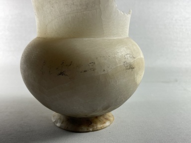  <em>Vase</em>, ca. 1539-1190 B.C.E. Egyptian alabaster (calcite), 5 1/4 × Diam. 4 15/16 in. (13.4 × 12.5 cm). Brooklyn Museum, Charles Edwin Wilbour Fund, 37.391E. Creative Commons-BY (Photo: Brooklyn Museum, CUR.37.391E_view06.jpg)