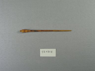  <em>Hairpin with Turned Head</em>, 30 B.C.E.-395 C.E. Ivory, 1/4 x 3 7/8 in. (0.6 x 9.9 cm). Brooklyn Museum, Charles Edwin Wilbour Fund, 37.471E. Creative Commons-BY (Photo: Brooklyn Museum, CUR.37.471E_view1.jpg)