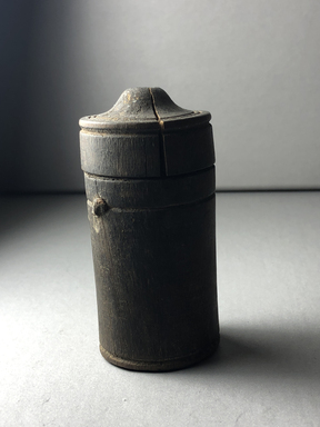  <em>Cylindrical Toilet Box with Separate cover</em>, 30 B.C.E.-395 C.E. Wood, Other (Lid): 7/8 x 1 9/16 in. (2.3 x 4 cm). Brooklyn Museum, Charles Edwin Wilbour Fund, 37.624E. Creative Commons-BY (Photo: , CUR.37.624E_view01.jpg)