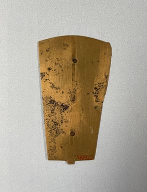  <em>Razor Blade</em>, ca. 1938-1759 B.C.E. Copper, 1 15/16 × 3 3/8 in. (4.9 × 8.6 cm). Brooklyn Museum, Charles Edwin Wilbour Fund, 37.656E. Creative Commons-BY (Photo: Brooklyn Museum, CUR.37.656E_view01.jpg)