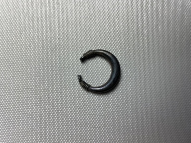  <em>Ring Shank</em>, ca. 1539-1292 B.C.E. Silver, copper, 15/16 in. (2.4 cm). Brooklyn Museum, Charles Edwin Wilbour Fund, 37.722E. Creative Commons-BY (Photo: Brooklyn Museum, CUR.37.722E_view01.jpg)