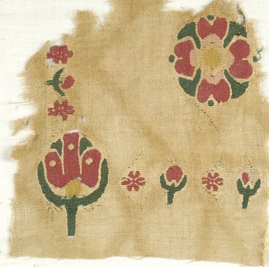 Coptic. <em>Fragment with Botanical Decoration</em>, 5th–6th century C.E. Flax, wool, 7 1/2 x 7 1/2 in. (19.1 x 19.1 cm). Brooklyn Museum, Charles Edwin Wilbour Fund, 38.667. Creative Commons-BY (Photo: Brooklyn Museum (in collaboration with Index of Christian Art, Princeton University), CUR.38.667_ICA.jpg)