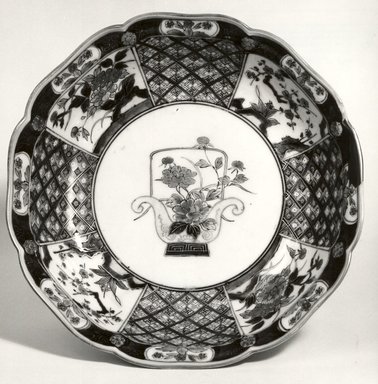  <em>Large Bowl</em>, 18th century. Ceramic, Imari Ware, 2 3/4 x 11 1/4 in. (7 x 28.5 cm). Brooklyn Museum, A. Augustus Healy Fund, 40.516. Creative Commons-BY (Photo: Brooklyn Museum, CUR.40.516_bw.jpg)