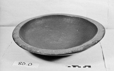  <em>Bowl</em>. Wood, 2 3/4 x 16 1/4 x 16 3/4 in. (7 x 41.3 x 42.5 cm). Brooklyn Museum, By exchange, 42.114.17. Creative Commons-BY (Photo: Brooklyn Museum, CUR.42.114.17_bw.jpg)