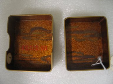  <em>Small Box and Cover</em>, 1700. lacquer, 1 5/16 x 2 5/8 x 3 1/8 in. (3.4 x 6.6 x 8 cm). Brooklyn Museum, Gift of Mrs. Horace O. Havemeyer, 42.212.50a-b. Creative Commons-BY (Photo: Brooklyn Museum, CUR.42.212.50a-b_interior.jpg)