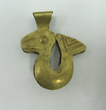  <em>Tweezers in Form of Bird</em>. Gold, 1 9/16 x 1/2 x 1 7/8 in. (4 x 1.3 x 4.8 cm). Brooklyn Museum, Gift as a memorial to Dr. Harlow Brooks, 43.87.10a. Creative Commons-BY (Photo: Brooklyn Museum, CUR.43.87.10a.jpg)