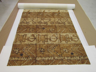 Tongan. <em>Tapa (Ngatu)</em>, late 19th-mid 20th century. Barkcloth, pigment, 56 7/8 × 75 3/8 in. (144.5 × 191.5 cm). Brooklyn Museum, Carll H. de Silver Fund, 45.176. Creative Commons-BY (Photo: , CUR.45.176_view01.jpg)