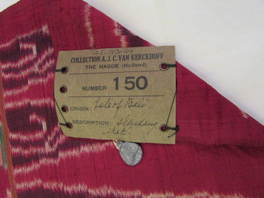  <em>Slendang</em>. Silk, 21 7/8 × 56 7/8 in. (55.5 × 144.5 cm). Brooklyn Museum, Dick S. Ramsay Fund, 45.183.64. Creative Commons-BY (Photo: , CUR.45.183.64_label1.jpg)