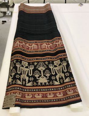  <em>Sarong</em>. Cotton, 20 1/2 × 55 3/4 in. (52 × 141.6 cm). Brooklyn Museum, Dick S. Ramsay Fund, 45.183.94. Creative Commons-BY (Photo: , CUR.45.183.94_overall.jpg)