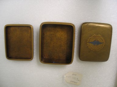  <em>Box</em>, 19th century. Lacquers, 2 3/16 x 3 9/16 x 4 7/16 in. (5.5 x 9.1 x 11.2 cm). Brooklyn Museum, Anonymous gift, 47.219.9a-c. Creative Commons-BY (Photo: Brooklyn Museum, CUR.47.219.9a-c_interior.jpg)