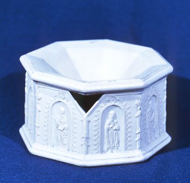 American Pottery Company (1833-1845). <em>Cuspidor, Stoneware</em>, 1833-1845. Stoneware, 4 3/4 x 8 1/8 in. (12.1 x 20.6 cm). Brooklyn Museum, Gift of Arthur W. Clement, 48.1.7. Creative Commons-BY (Photo: Brooklyn Museum, CUR.48.1.7.jpg)