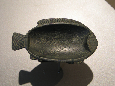  <em>Fish Dish</em>, ca. 1479–1400 B.C.E. Steatite, 13/16 × 2 5/16 × 4 5/16 in. (2 × 5.8 × 11 cm). Brooklyn Museum, Gift of Mr. and Mrs. Alastair B. Martin, 48.56. Creative Commons-BY (Photo: Brooklyn Museum, CUR.48.56_erg456.jpg)