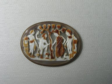 Roman. <em>Cameo</em>, 4th-5th century C.E. Sardonyx, 1 3/4 × 3/16 × 2 3/8 in. (4.5 × 0.4 × 6.1 cm). Brooklyn Museum, Charles Edwin Wilbour Fund, 49.136. Creative Commons-BY (Photo: Brooklyn Museum, CUR.49.136_view1.jpg)