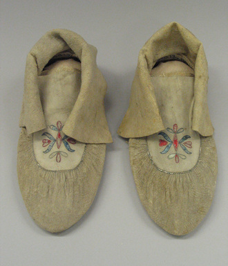 Red River Metis. <em>Pair of Moccasins</em>, early 19th century. Smoked hide, porcupine quills, bird quills, sinew, Each: 4 1/2 × 5 × 11 in. (11.4 × 12.7 × 27.9 cm). Brooklyn Museum, Henry L. Batterman Fund and Frank Sherman Benson Fund, 50.67.22a-b. Creative Commons-BY (Photo: Brooklyn Museum, CUR.50.67.22a-b.jpg)