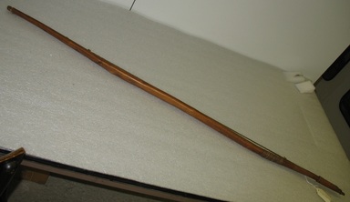 Sac. <em>Bow</em>, 1801-1833. Wood, plant material, string, 47 1/2 in.  (120.7 cm). Brooklyn Museum, Henry L. Batterman Fund and the Frank Sherman Benson Fund, 50.67.89. Creative Commons-BY (Photo: Brooklyn Museum, CUR.50.67.89_view01.jpg)
