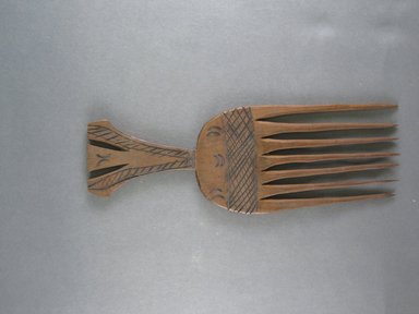 Gola. <em>Comb</em>, early 20th century. Wood, 10 5/8 x 3 1/2 in. (27 x 8.9 cm). Brooklyn Museum, Gift of John W. Vandercook, 51.140.10. Creative Commons-BY (Photo: Brooklyn Museum, CUR.51.140.10_top.jpg)