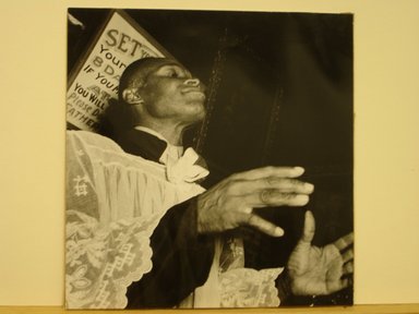 Fritz Henle (American, 1909-1993). <em>Father Joseph - Saint from New Orleans</em>. Photograph Brooklyn Museum, Gift of the artist, 53.13.6. © artist or artist's estate (Photo: Brooklyn Museum, CUR.53.13.6.jpg)