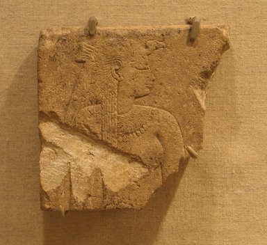  <em>Relief of a Queen or Goddess</em>, ca. 664–610 B.C.E. Limestone, 3 3/8 x 3 7/16 x 11/16 in. (8.5 x 8.8 x 1.7 cm). Brooklyn Museum, Charles Edwin Wilbour Fund, 53.80. Creative Commons-BY (Photo: Brooklyn Museum, CUR.53.80_wwg8.jpg)