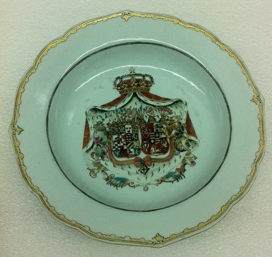  <em>Plate</em>, ca.1750. Porcelain, 9 in. (22.9 cm). Brooklyn Museum, The Helena Woolworth McCann Trade Procelain Collection, Gift of the Winfield Foundation, 55.10.26. Creative Commons-BY (Photo: Brooklyn Museum, CUR.55.10.26.jpg)