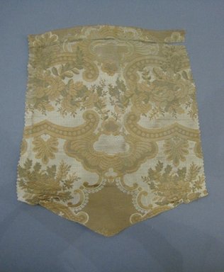  <em>Textile Fragment</em>, late 19th century. Silk, 10 x 11 1/4 in. (25.4 x 28.6 cm). Brooklyn Museum, Gift of Adelaide Goan, 55.96.127.13 (Photo: Brooklyn Museum, CUR.55.96.127.13.jpg)