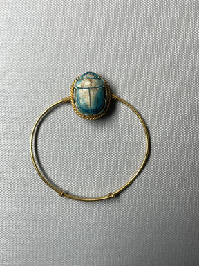  <em>Scarab</em>. Steatite, glaze, 1/2 x 11/16 x 1 in. (1.2 x 1.8 x 2.5 cm). Brooklyn Museum, Gift of Jeremy H. Peirce, 56.158. Creative Commons-BY (Photo: Brooklyn Museum, CUR.56.158_overall.JPG)