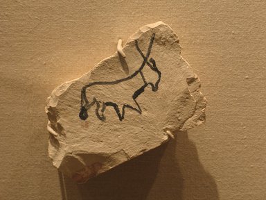  <em>Decorated Ostrakon</em>, ca. 1336-1295 B.C.E. Limestone, pigment, 3 11/16 x 5 7/16 in. (9.3 x 13.8 cm). Brooklyn Museum, Charles Edwin Wilbour Fund, 58.28.3. Creative Commons-BY (Photo: Brooklyn Museum, CUR.58.28.3_wwg8.jpg)