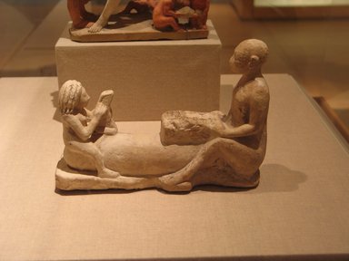  <em>Erotic Musicians</em>, 305-30 B.C.E. Limestone, pigment, 5 13/16 x 8 1/4 in. (14.8 x 21 cm). Brooklyn Museum, Charles Edwin Wilbour Fund
, 58.34. Creative Commons-BY (Photo: Brooklyn Museum, CUR.58.34_wwg8.jpg)
