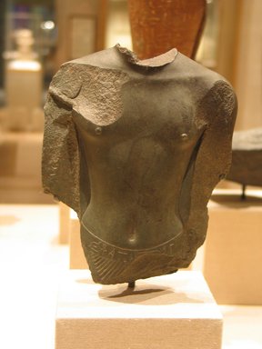  <em>Torso of a Saite King</em>, ca. 664-570 B.C.E. Schist, 6 1/16 x 4 13/16 x 1 9/16 in. (15.4 x 12.2 x 4 cm). Brooklyn Museum, Charles Edwin Wilbour Fund, 58.95. Creative Commons-BY (Photo: Brooklyn Museum, CUR.58.95_wwg8.jpg)