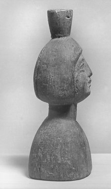  <em>Female Head and Bust</em>. Wood, 7 in. (17.8 cm). Brooklyn Museum, Gift of Royal-Athena Galleries, 61.194. Creative Commons-BY (Photo: Brooklyn Museum, CUR.61.194_NegL160_4_print_bw.jpg)