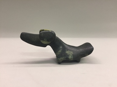 Hopewell. <em>Bird Stone</em>, 1500-500 B.C.E. Mottled greenstone, 1 3/4 x 1 1/2 x 4 in. (4.4 x 3.8 x 10.2 cm). Brooklyn Museum, Gift of Mr. and Mrs. Alastair B. Martin, the Guennol Collection, 63.198. Creative Commons-BY (Photo: , CUR.63.198_view01.jpg)