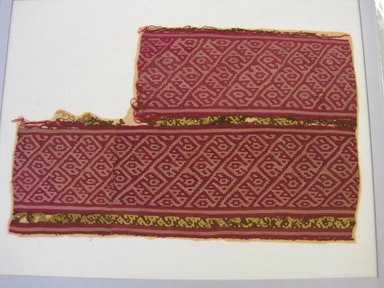 Chancay. <em>Textile Fragment, undetermined</em>, 1000-1532. Cotton, camelid fiber, 14 1/2 × 23 3/4 in. (36.8 × 60.3 cm). Brooklyn Museum, Gift of Jack Lenor Larsen, 63.81.15. Creative Commons-BY (Photo: , CUR.63.81.15.jpg)