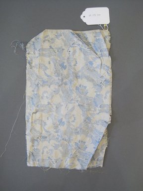 Onondaga Silk Company, Inc. (1925-1981). <em>Textile Swatches</em>, 1948-1959. Silk, 13 1/4 x 8 in. (33.7 x 20.3 cm). Brooklyn Museum, Gift of the Onondaga Silk Company, 64.130.304 (Photo: Brooklyn Museum, CUR.64.130.304.jpg)