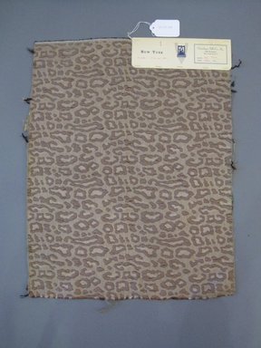Onondaga Silk Company, Inc. (1925–1981). <em>Textile Swatches</em>, 1948–1959. 71% wool, 26% silk, 3% nylon, 23 x 18 in. (58.4 x 45.7 cm). Brooklyn Museum, Gift of the Onondaga Silk Company, 64.130.428 (Photo: Brooklyn Museum, CUR.64.130.428.jpg)