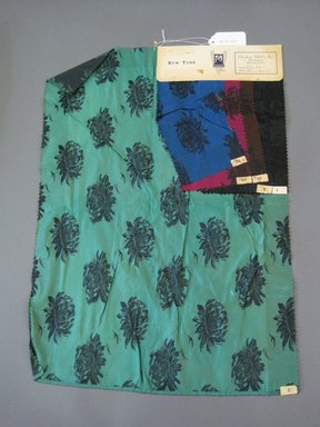 Onondaga Silk Company, Inc. (1925–1981). <em>Textile Swatches</em>, 1948–1959. Silk, 24 x 16 3/4 in. (61 x 42.5 cm). Brooklyn Museum, Gift of the Onondaga Silk Company, 64.130.489 (Photo: Brooklyn Museum, CUR.64.130.489.jpg)